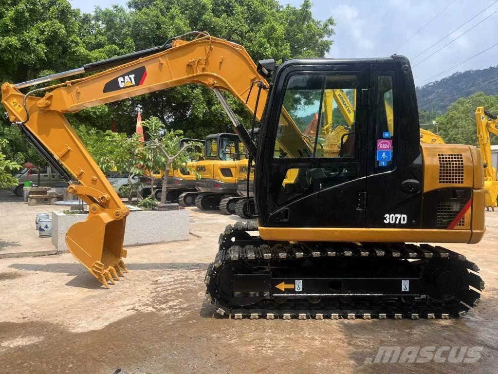CAT 307 D Paletli ekskavatörler