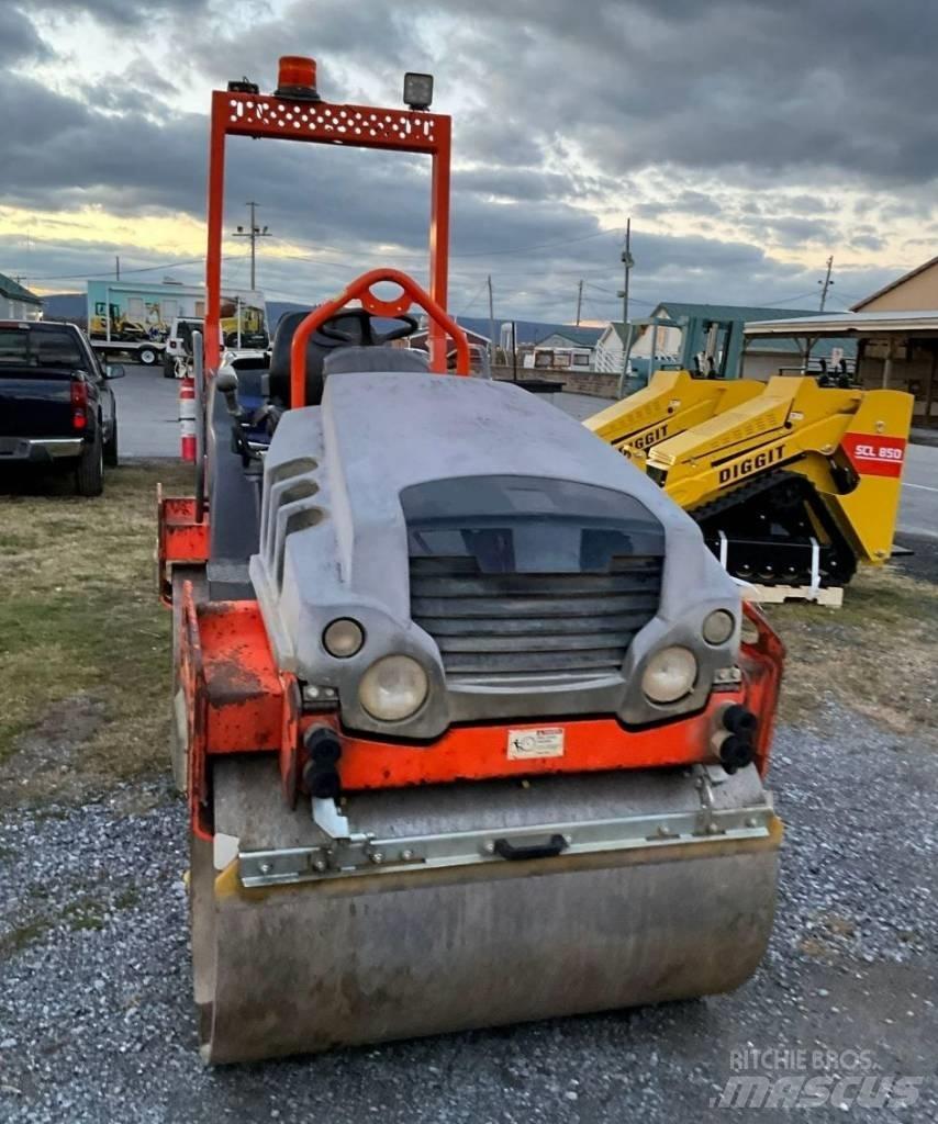 Hamm HD 12 VV Çift tamburlu silindirler