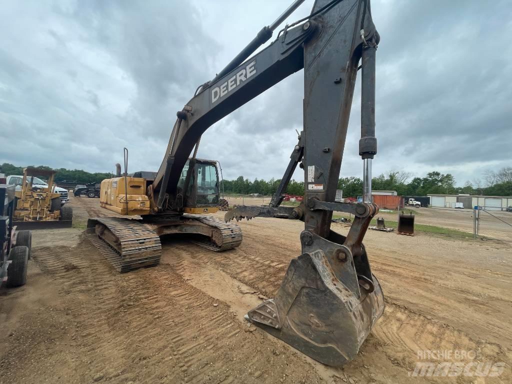 DEERE 250G LC Paletli ekskavatörler