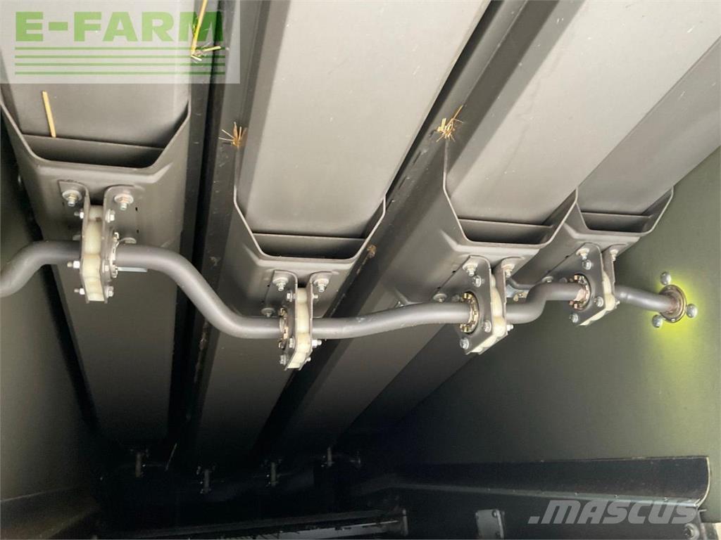 CLAAS AVERO 240 Biçerdöverler