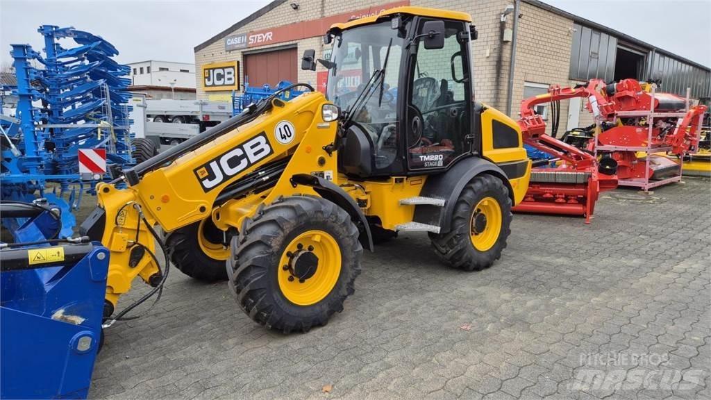 JCB TM 220 AGRI Teleskopik personel platformları