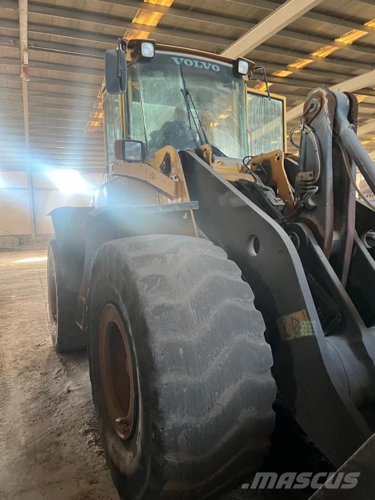 Volvo L 120 E Tekerlekli yükleyiciler