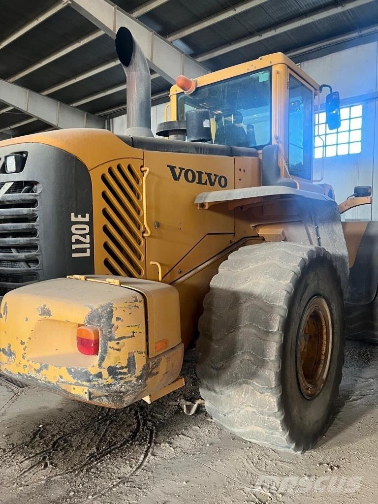 Volvo L 120 E Tekerlekli yükleyiciler