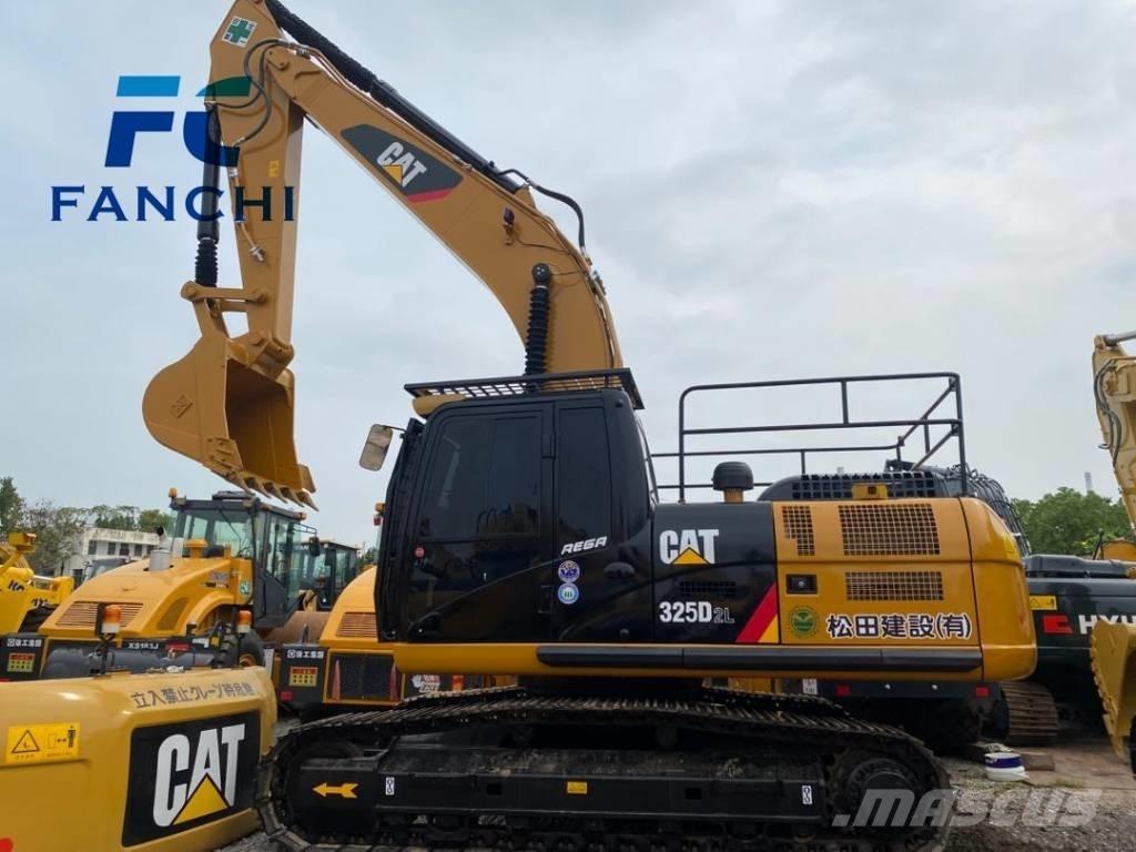 CAT 325D2L Paletli ekskavatörler