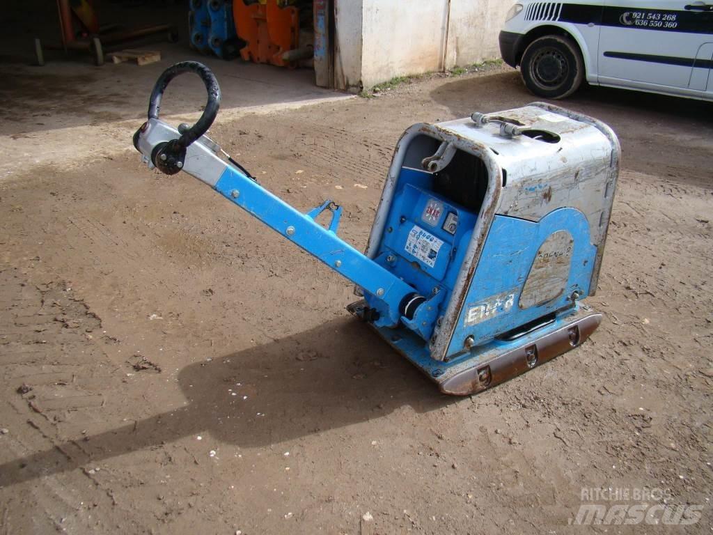 Weber CR 8 Zemin sıkıştırma makineleri