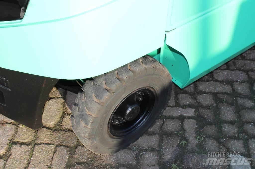 Mitsubishi FD25N Dizel forkliftler
