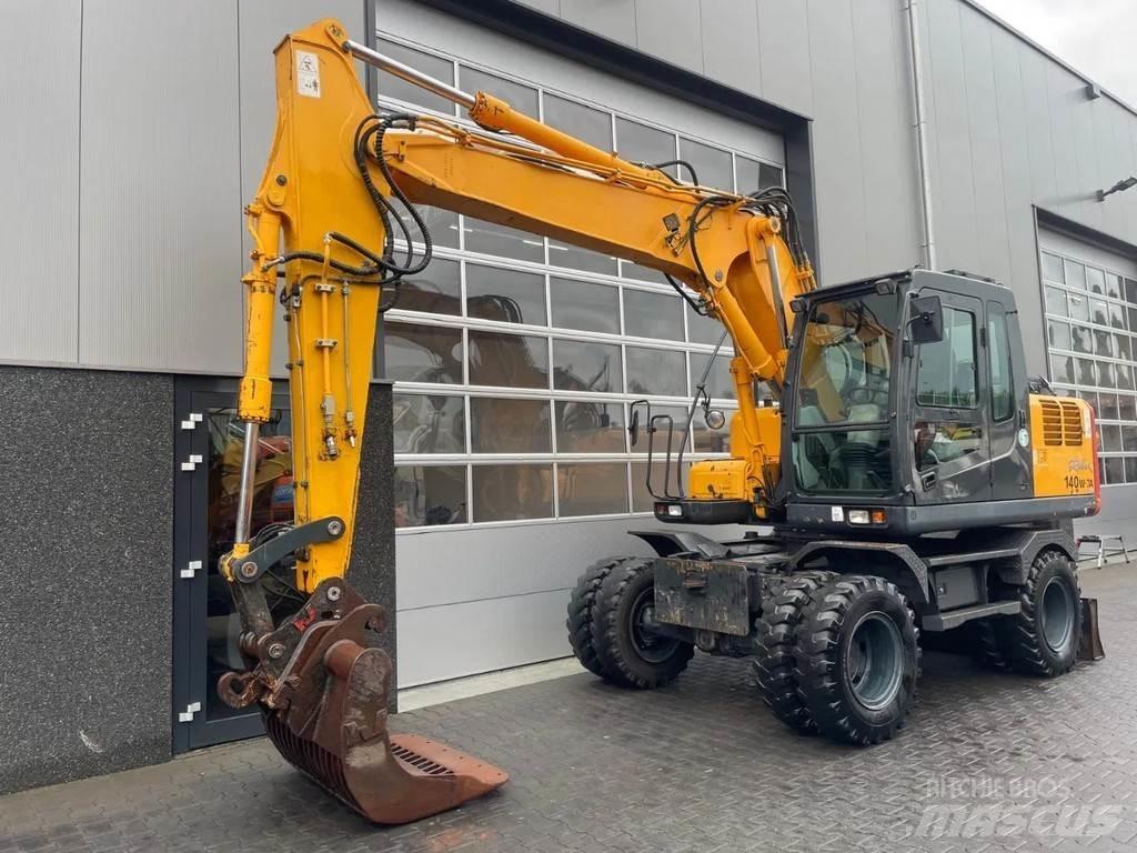 Hyundai R140W-7A Lastik tekerli ekskavatörler