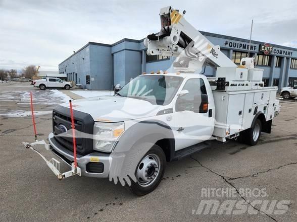 Altec AT40M Araç üstü platformlar