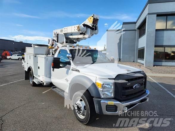 Altec AT40M Araç üstü platformlar