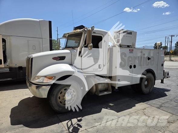 Peterbilt 335 Diger