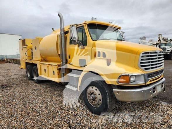Sterling L9500 Diger