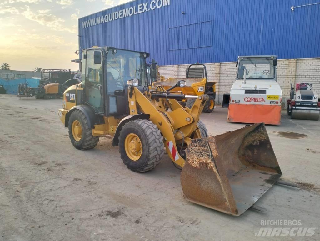 CAT 906M Tekerlekli yükleyiciler