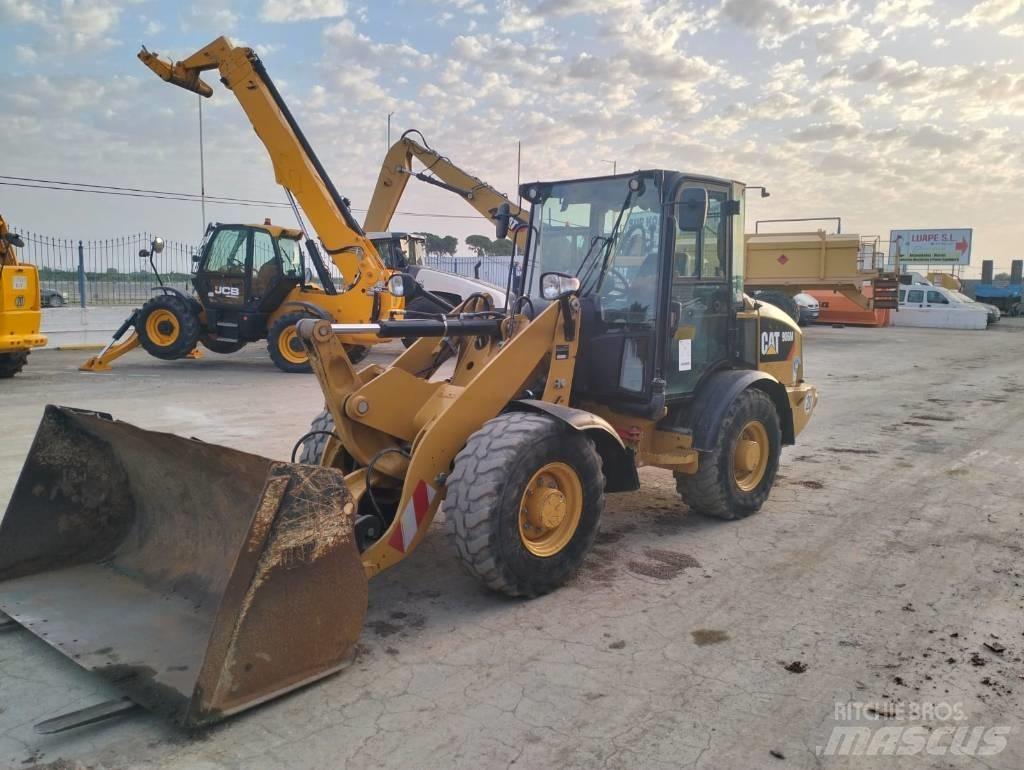 CAT 906M Tekerlekli yükleyiciler