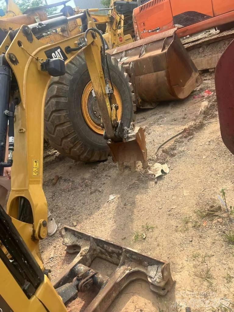 CAT 301.7 Mini ekskavatörler, 7 tona dek
