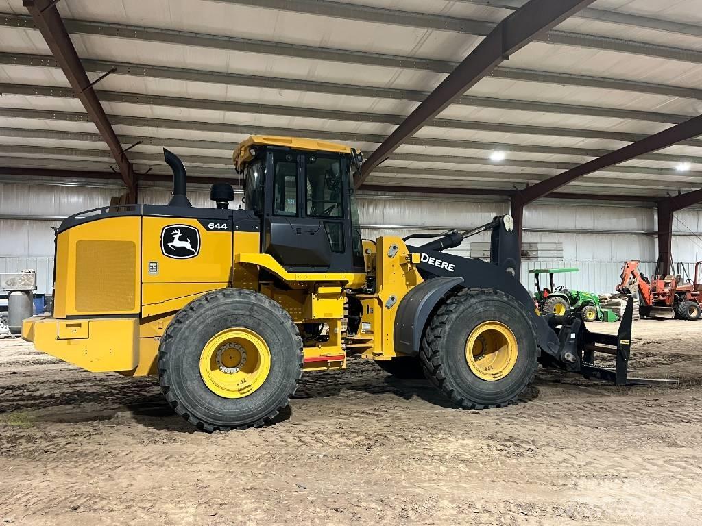 John Deere 644P Tekerlekli yükleyiciler