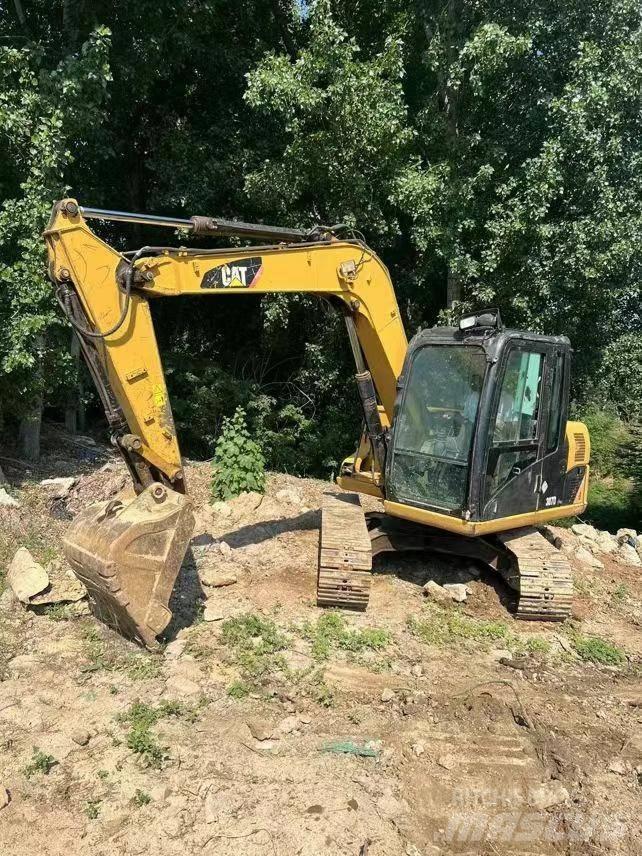 CAT 307 D Paletli ekskavatörler