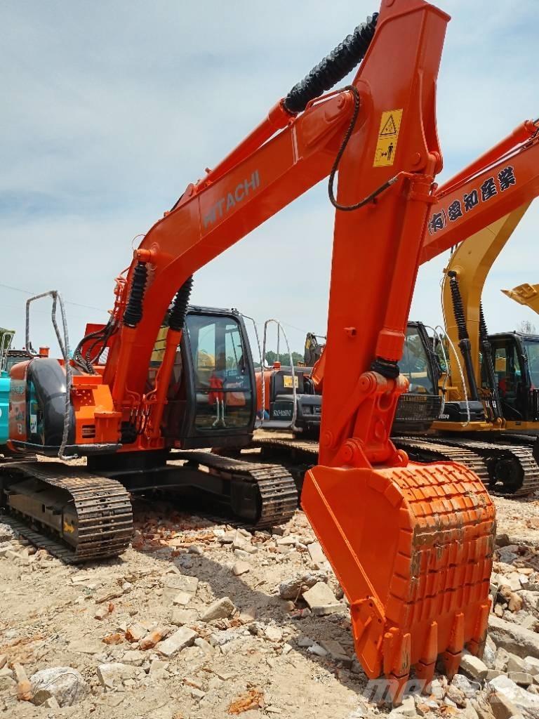 Hitachi ZX 135 Paletli ekskavatörler
