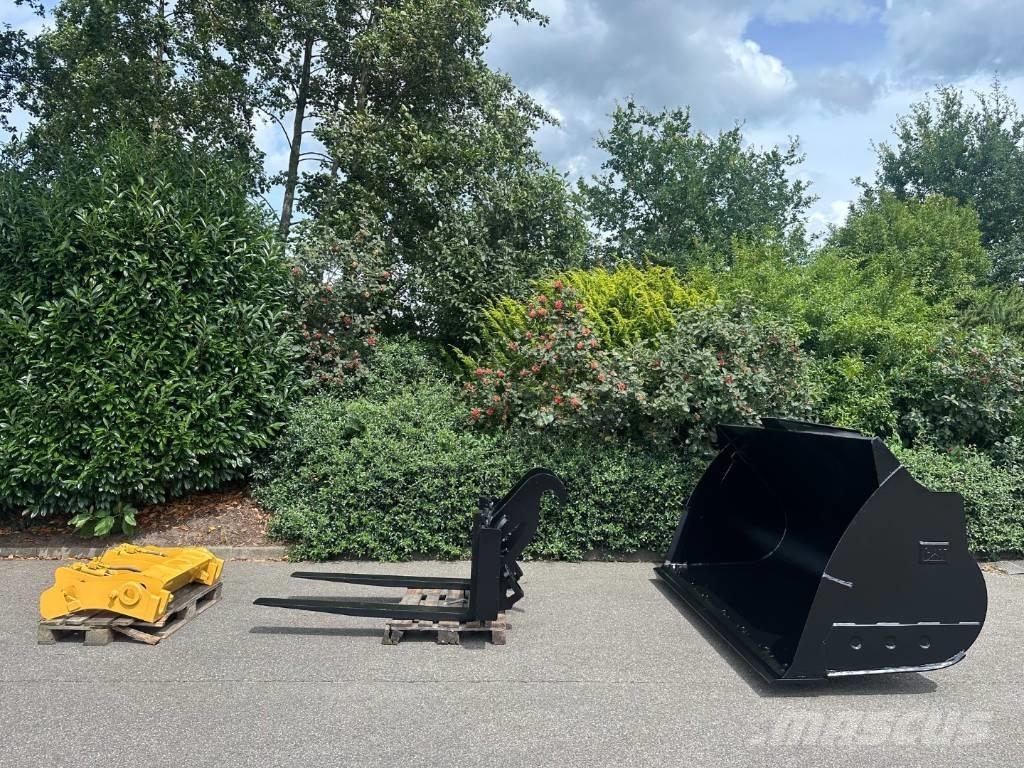 CAT 938M Tekerlekli yükleyiciler