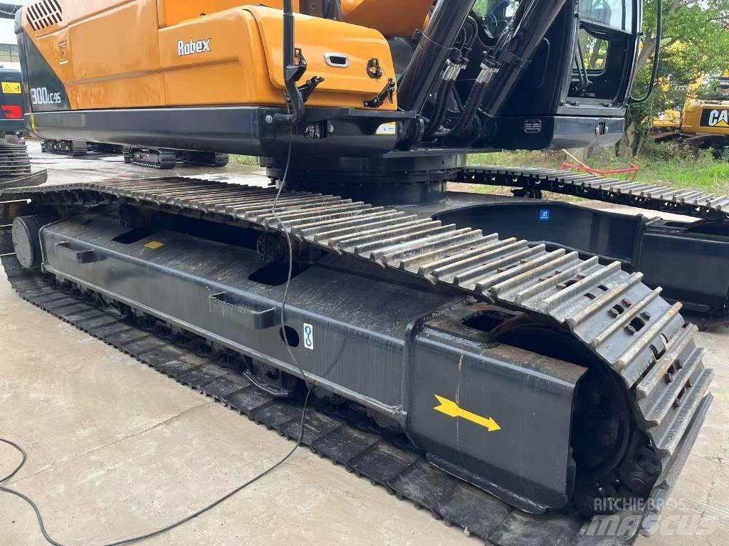 Hyundai R300LC-9S Paletli ekskavatörler