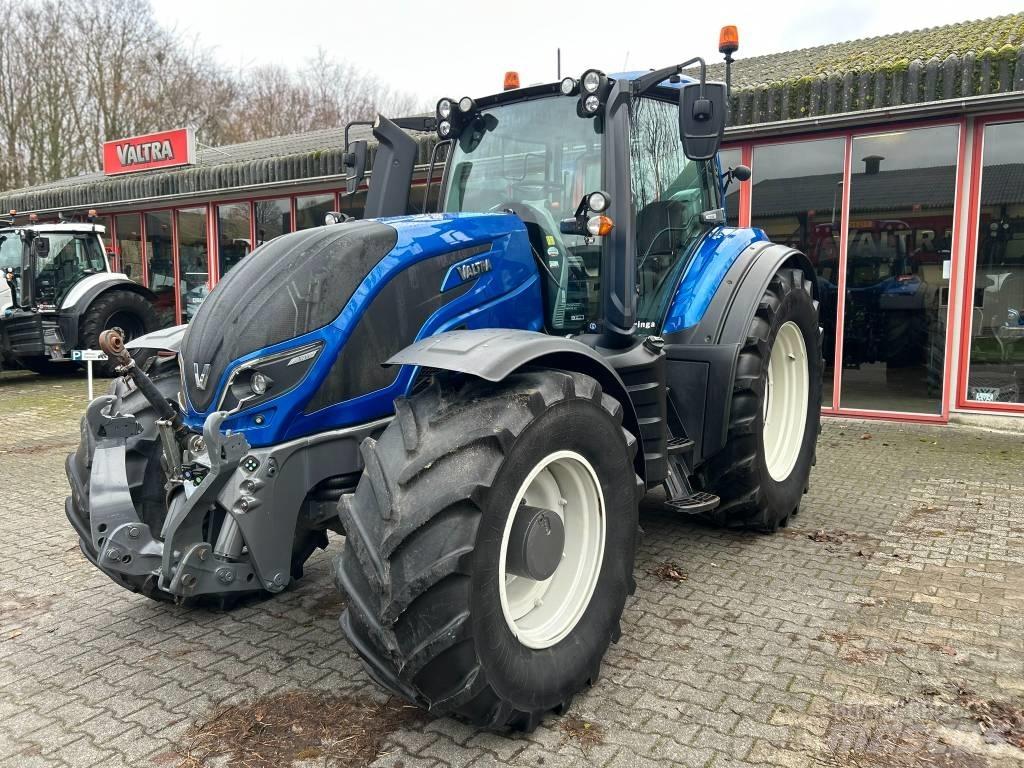 Valtra T 214 Versu Traktörler