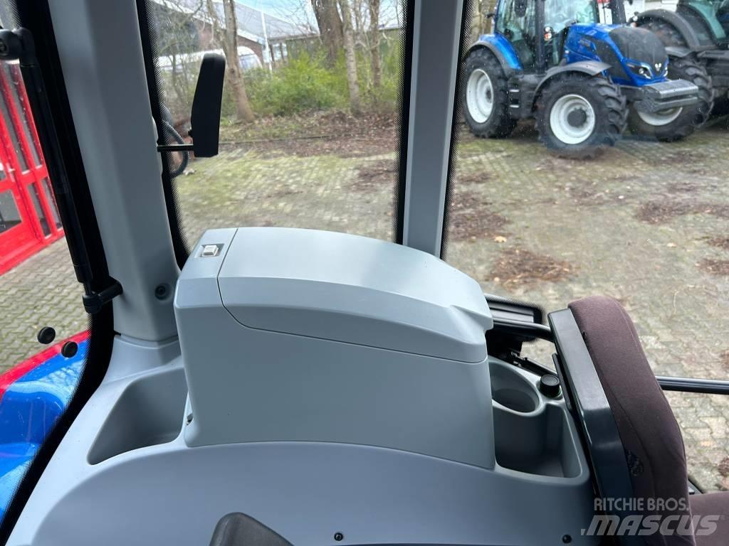 Valtra T 214 Versu Traktörler
