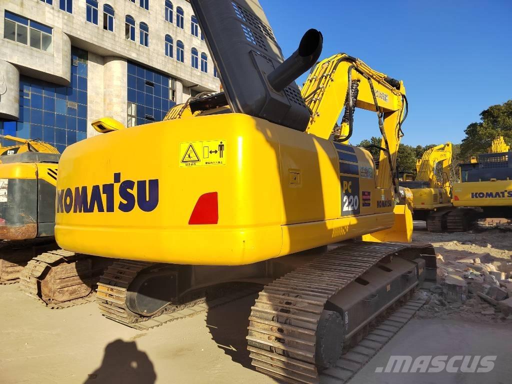 Komatsu PC 220-7 Paletli ekskavatörler