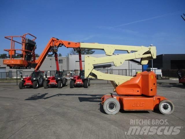 JLG E400AJP (817) Kompakt kendinden tahrikli personel platformları