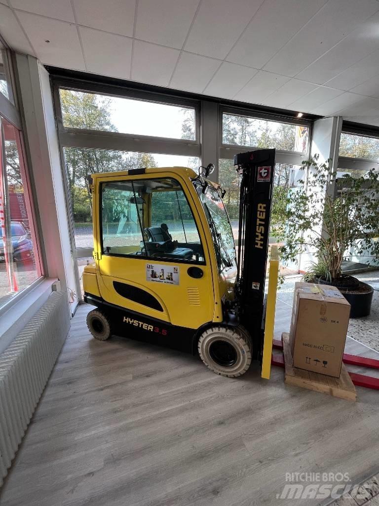 Hyster J3.5XN Elektrikli forkliftler