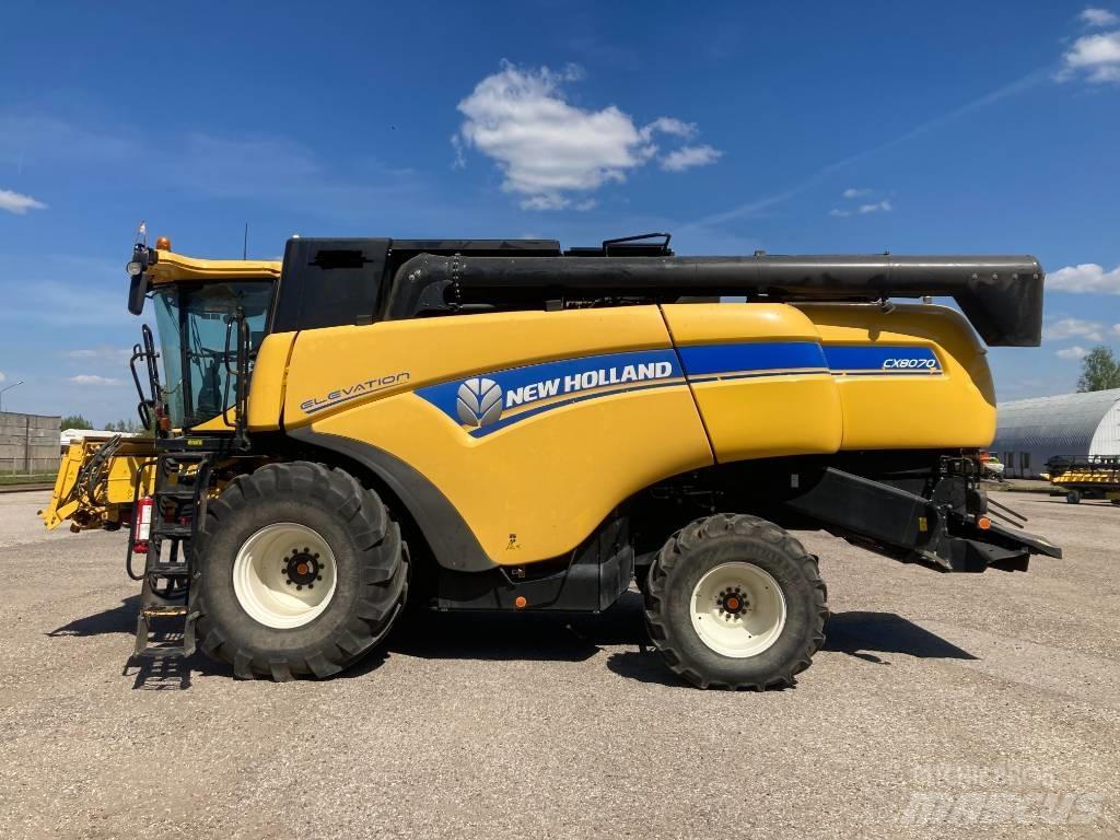 New Holland CX 8070 Biçerdöverler