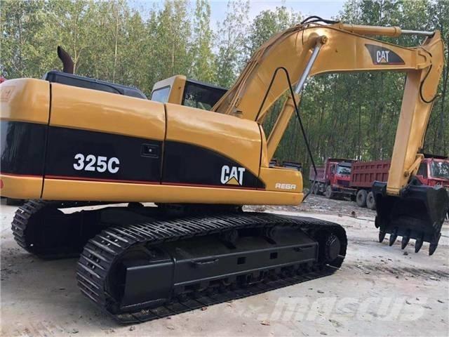 CAT 325C Paletli ekskavatörler