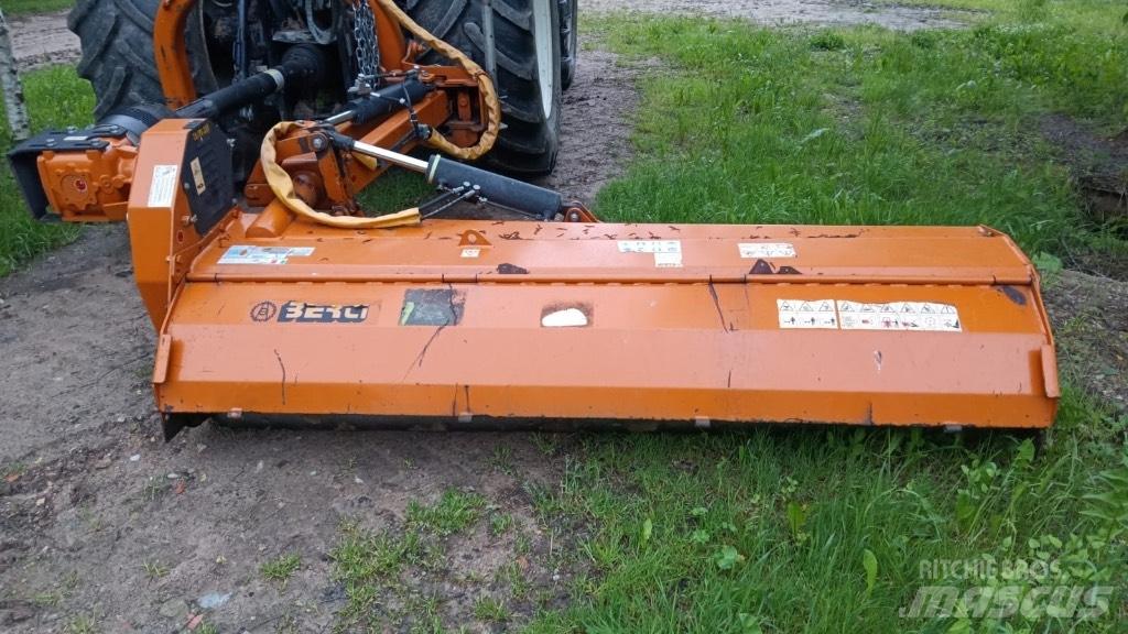 Berti TĀ/PS 250 Asılı ve çekilir biçme makineleri