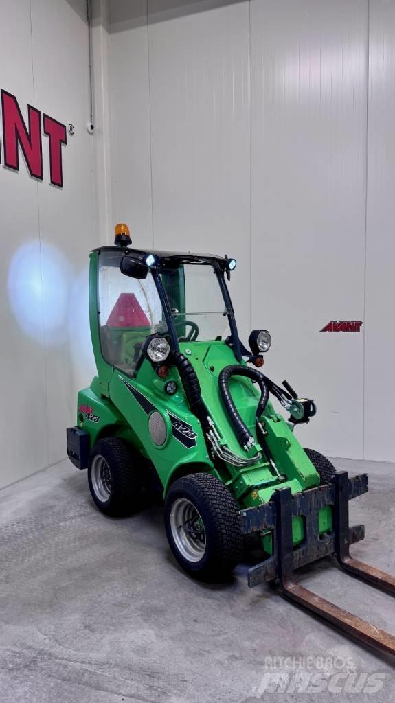 Avant 423 Skid steer loderler