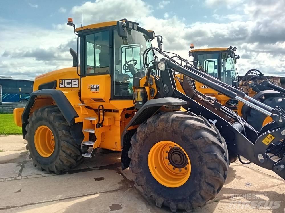 JCB 427 HT Agri Ön yükleyici ve kazicilar
