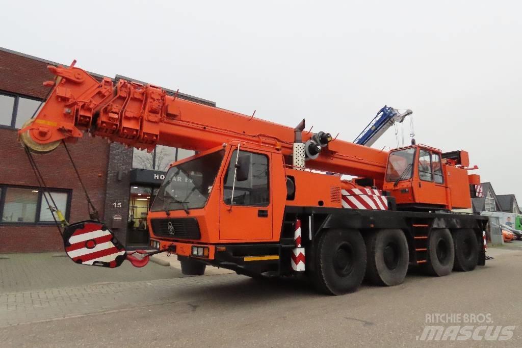 Krupp KMK 4080 Yol-Arazi Tipi Vinçler (AT)