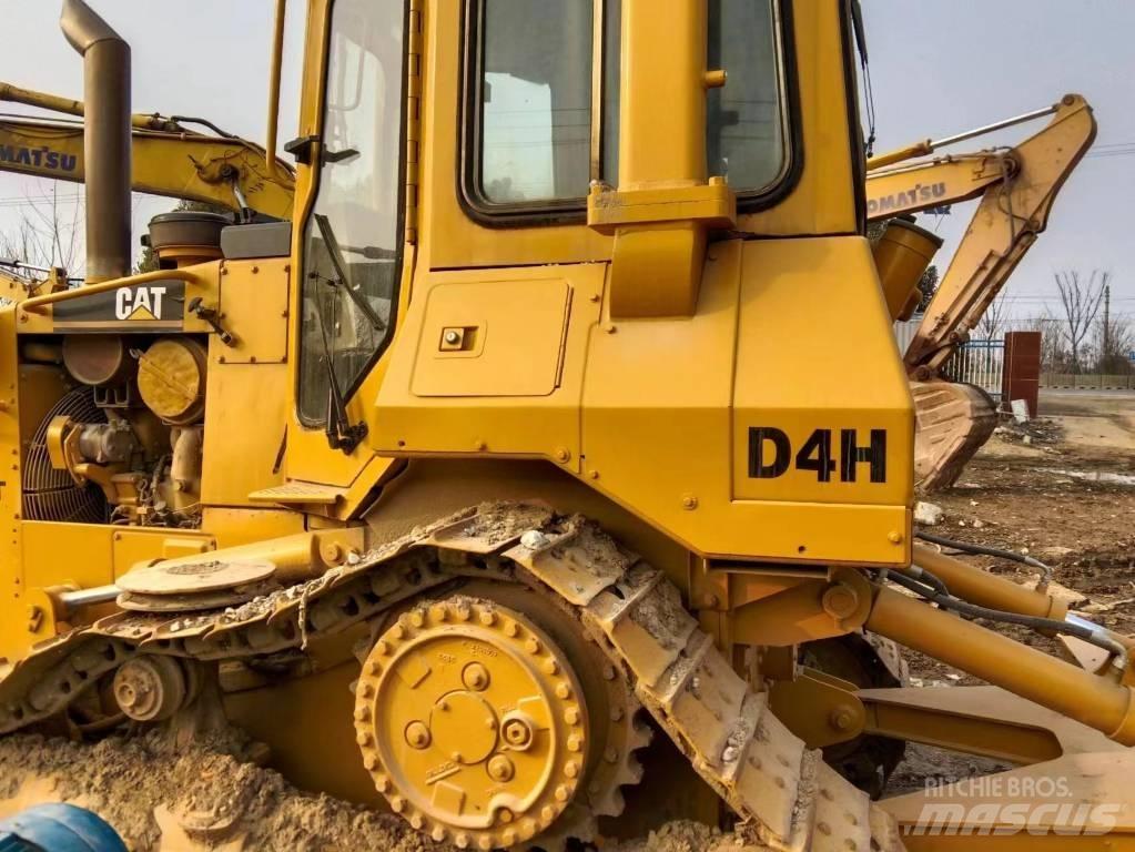 CAT D 4 H Paletli dozerler
