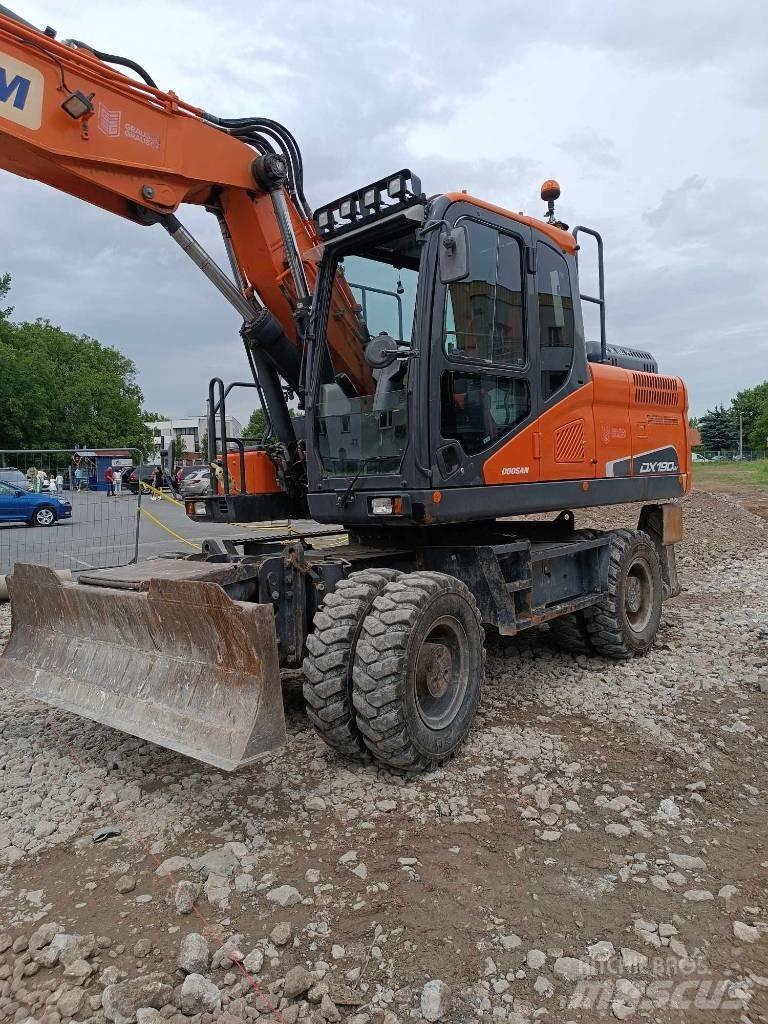 Doosan DX 190 W-5 Lastik tekerli ekskavatörler