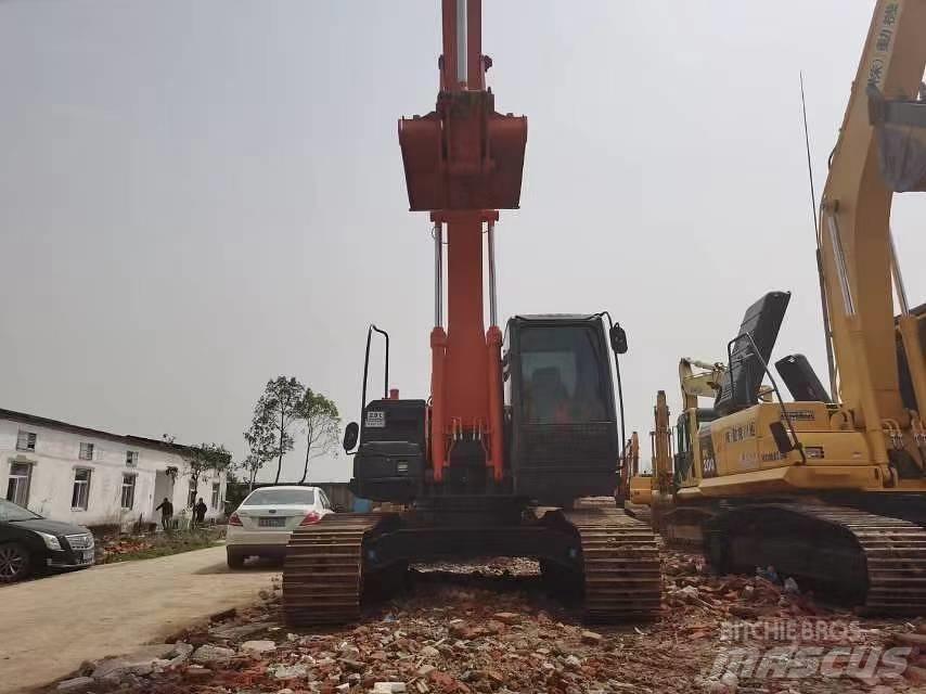 Hitachi ZX 210 Paletli ekskavatörler