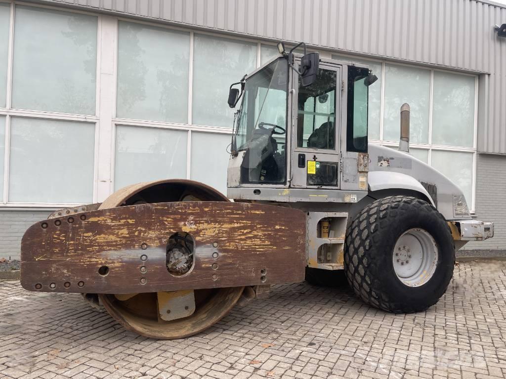 CAT CS 663 E Tek tamburlu silindirler