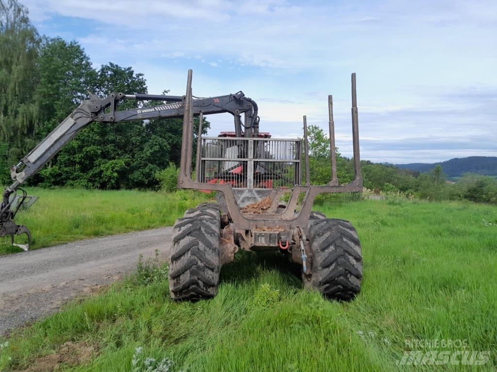Valmet 840.2 Tomruk yükleyici traktörler