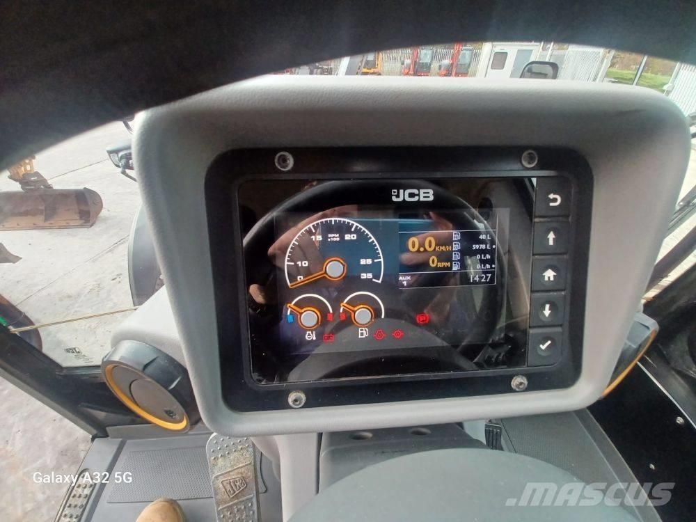 JCB TM 320 S Tarimsal teleskopik yükleyiciler