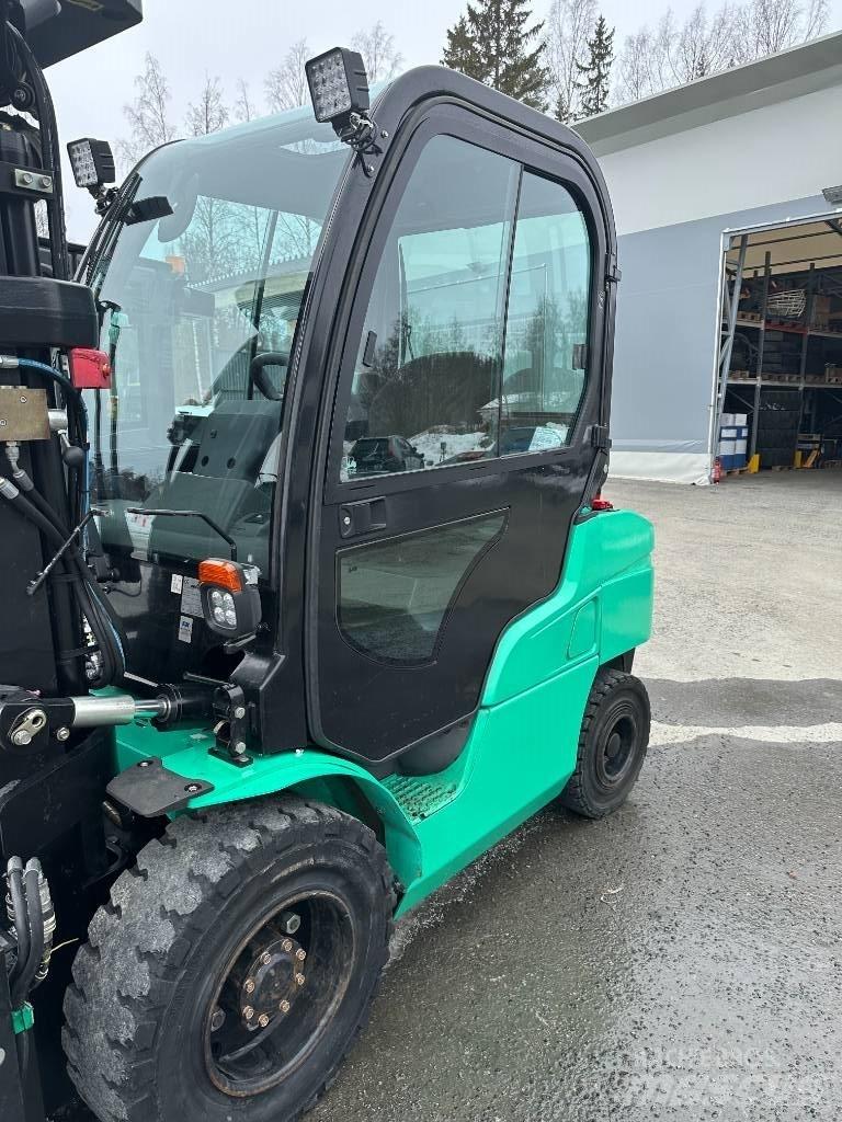 Mitsubishi FD 35 N Dizel forkliftler