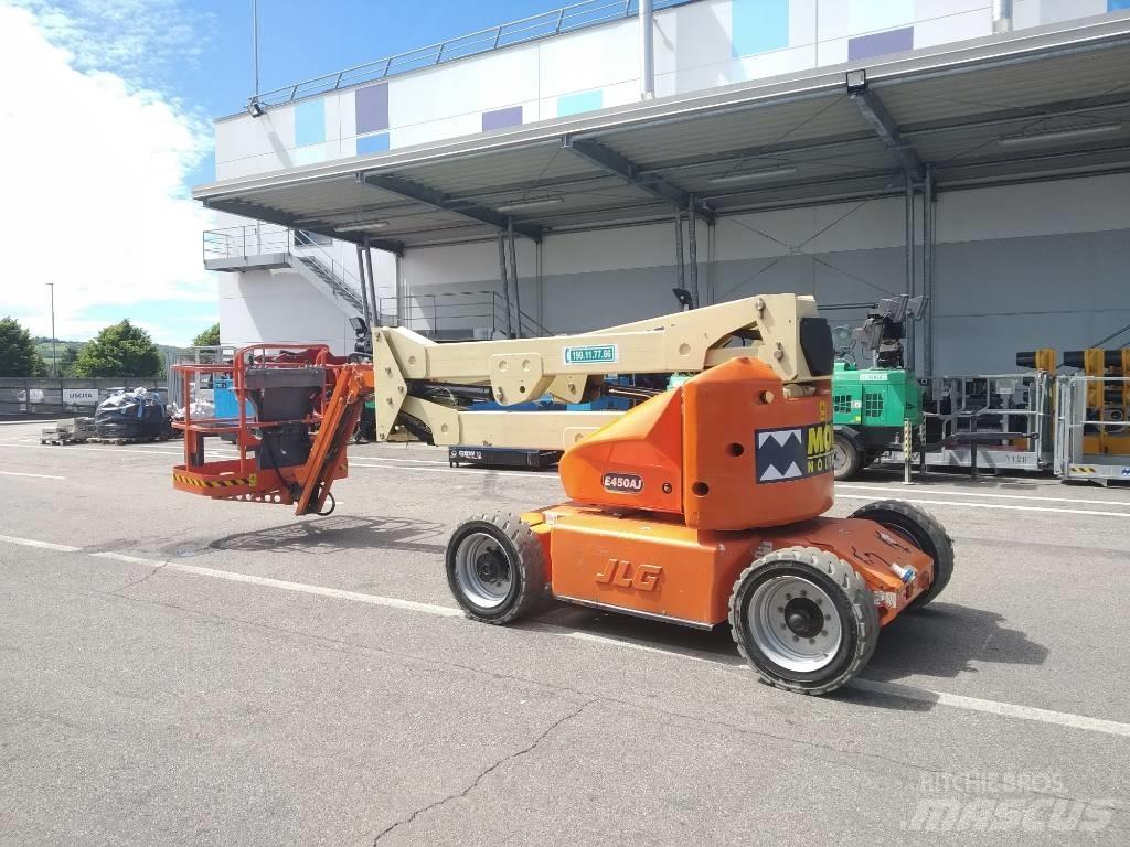 JLG E 450 AJ Körüklü personel platformları