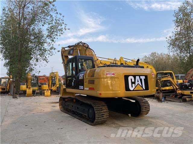 CAT 320D Paletli ekskavatörler