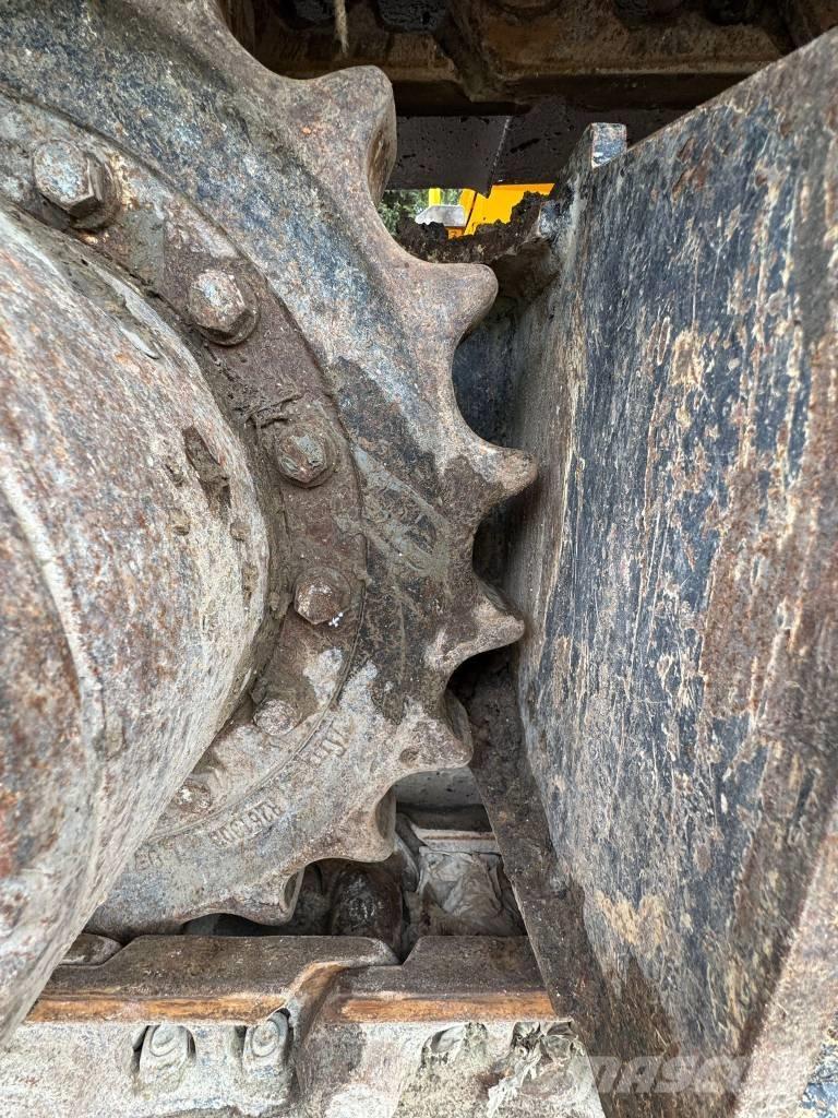 JCB 140 X Paletli ekskavatörler