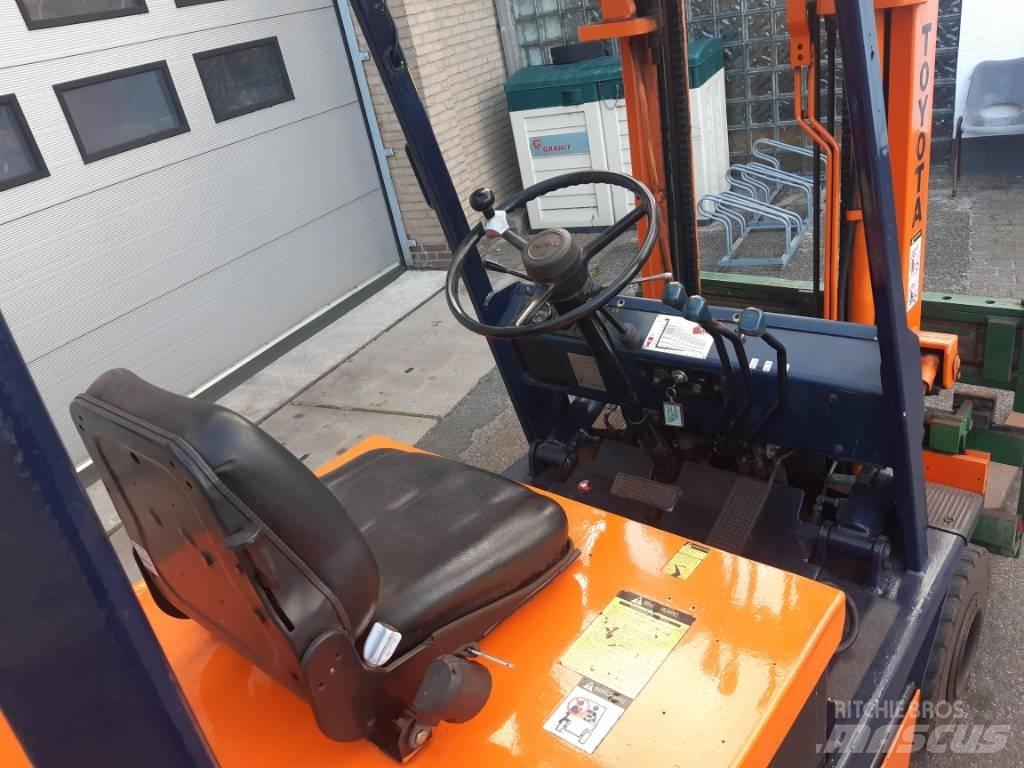 Toyota 4FB20 Elektrikli forkliftler