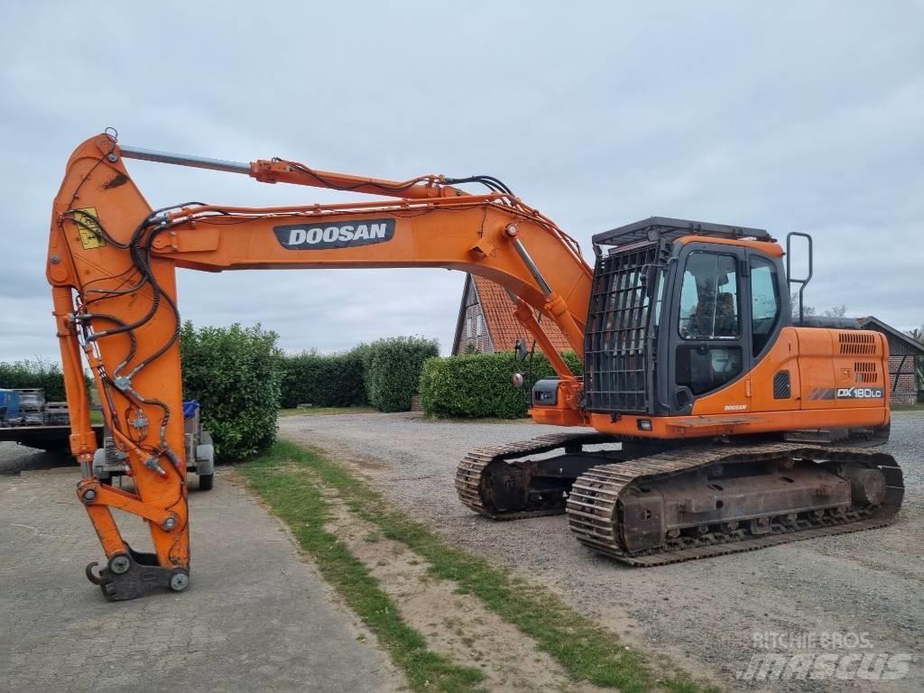 Doosan DX 180 LC-3 Paletli ekskavatörler