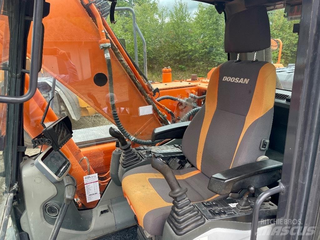 Doosan DX 180 LC-3 Paletli ekskavatörler