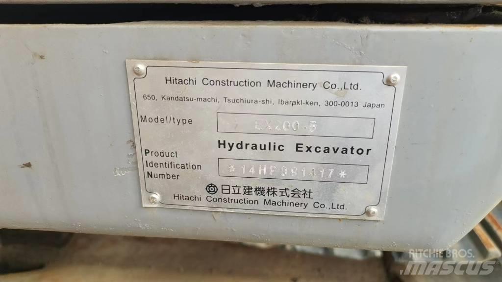 Hitachi EX 200-5 Paletli ekskavatörler