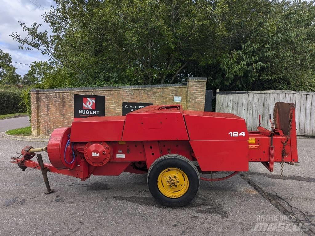 Massey Ferguson 124 Küp balya makinalari