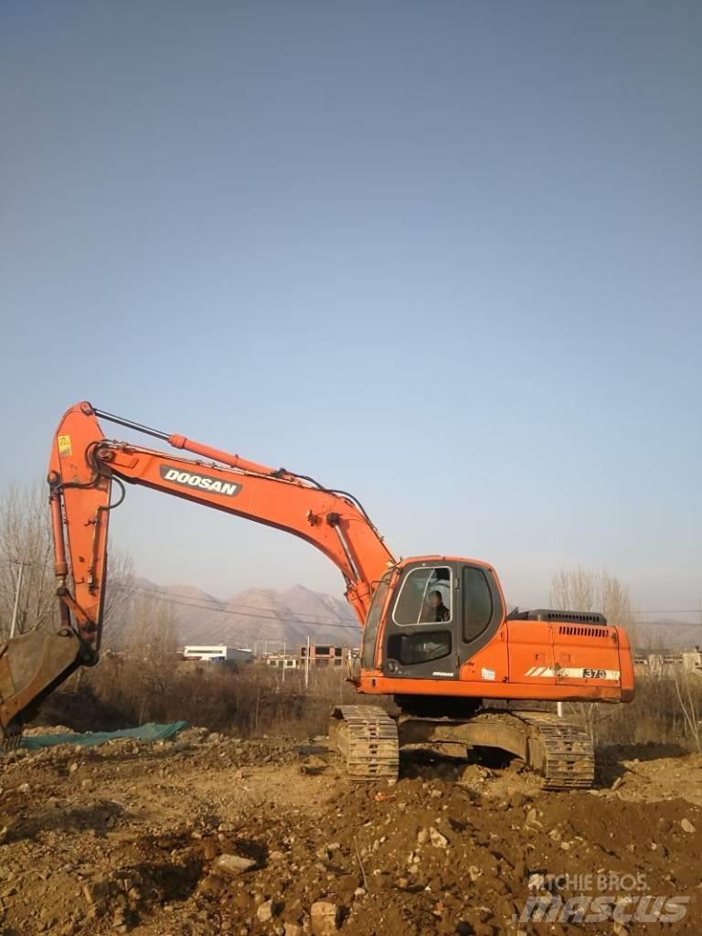 Doosan DX 225 Paletli ekskavatörler